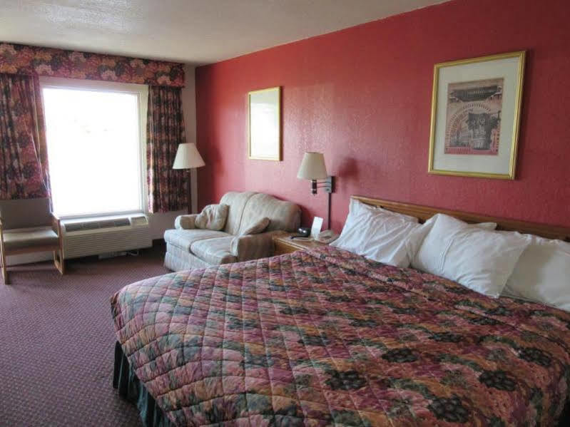 Days Inn By Wyndham Augusta Wheeler Road Extérieur photo